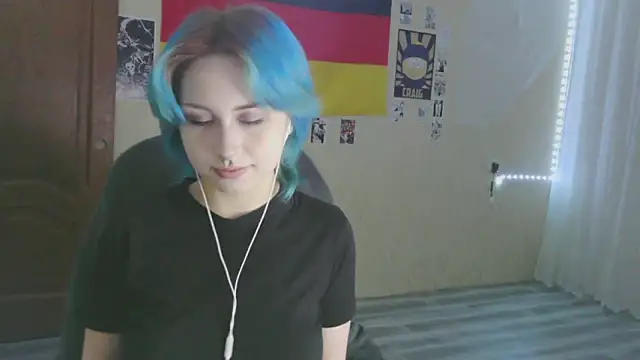 LeisaHopperstad's cam snapshot