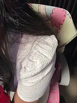 Lucky_Flora's cam snapshot