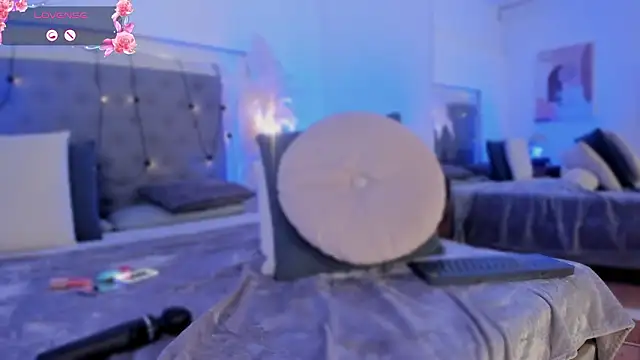 lea_walkerr's cam snapshot