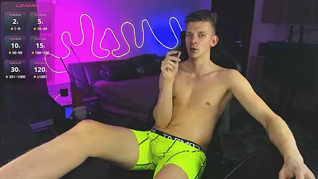 Brad_Maloney live sex cam