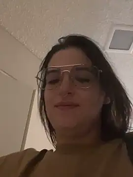 SafeinouterSpace's cam snapshot