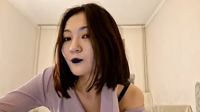 Lyndasilk live sex cam
