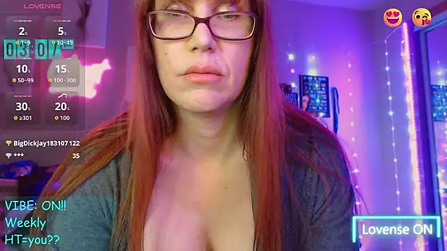 EmmaIsHere's cam snapshot