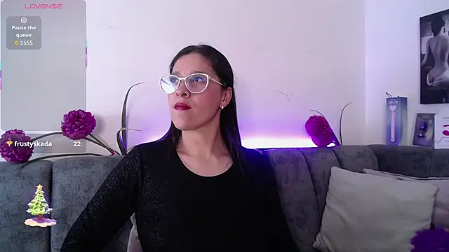 Alana_steel_1's cam snapshot