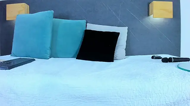 iamdoll's cam snapshot