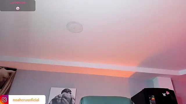 noah_crux live sex cam