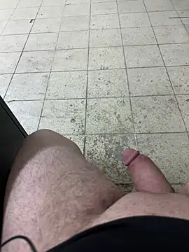 Can3438q live sex cam