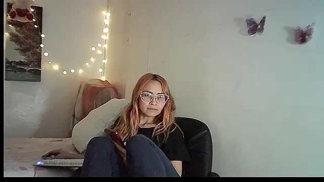 LunaRush's cam snapshot