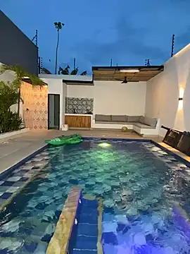 ava_blue's cam snapshot