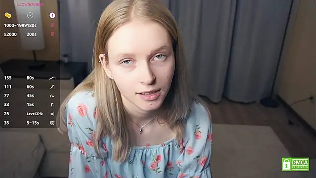 ToyaPletz live sex cam