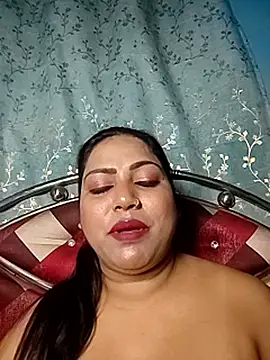 hornypriya696's cam snapshot