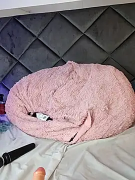 LunaaCurly's cam snapshot