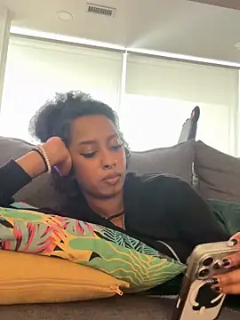 Your_Paris live sex cam