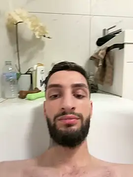 Juliann69Ramiro live sex cam