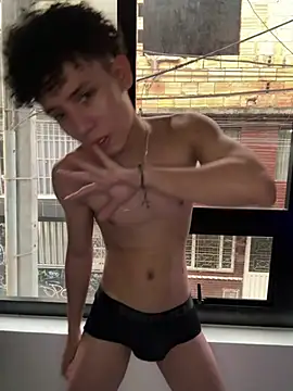 yoursexyjose live sex cam