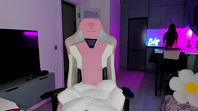 wow_lovie's cam snapshot