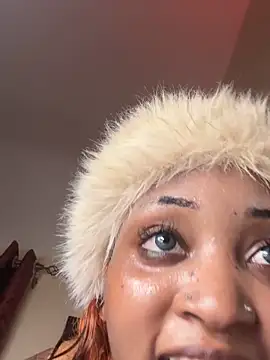 Ruthlessvee's cam snapshot