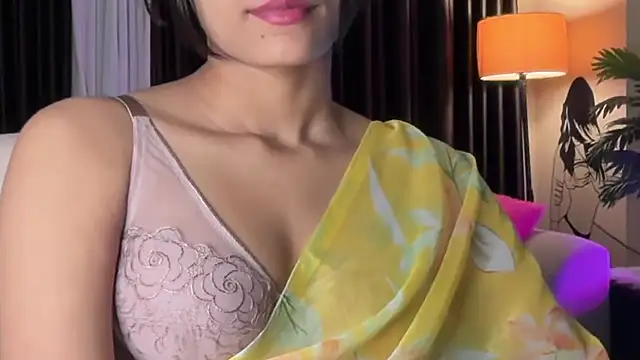 Wow-nisha's cam snapshot