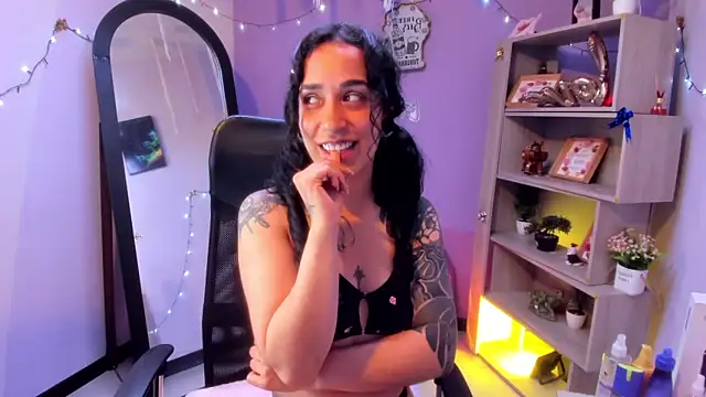 StaceyLeee's cam snapshot