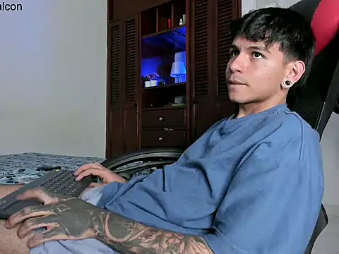 Austin_falcon's cam snapshot