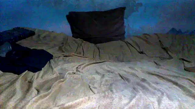 little__joy's cam snapshot