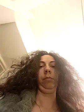 naughty69curls's cam snapshot