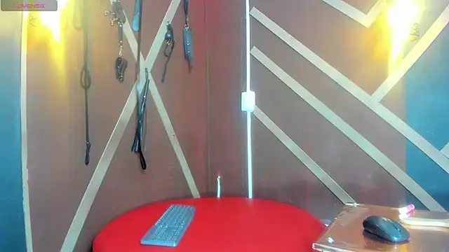 EvelynMoore__'s cam snapshot