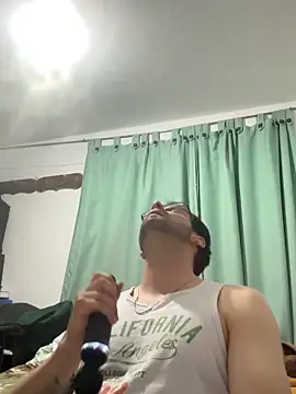 Baphomet212341's cam snapshot