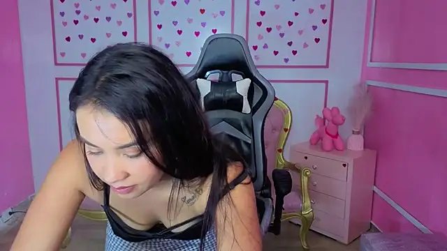 violettathonsom_t's cam snapshot