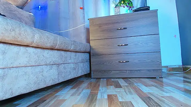 jade_brunnette's cam snapshot