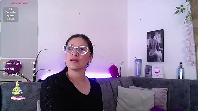 Alana_steel_1's cam snapshot