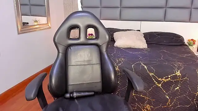 Valery_jame's cam snapshot