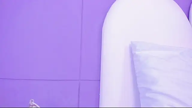 Emmaa_Queen_'s cam snapshot