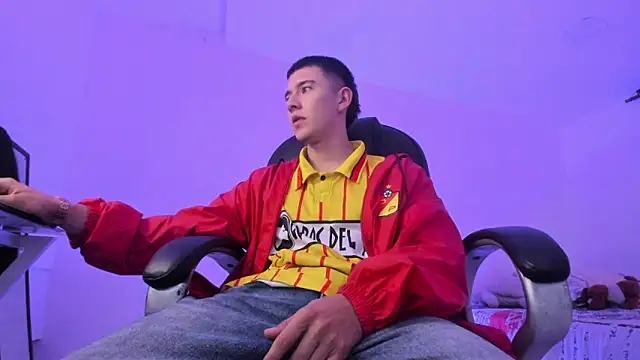 Aleck_Boy's cam snapshot