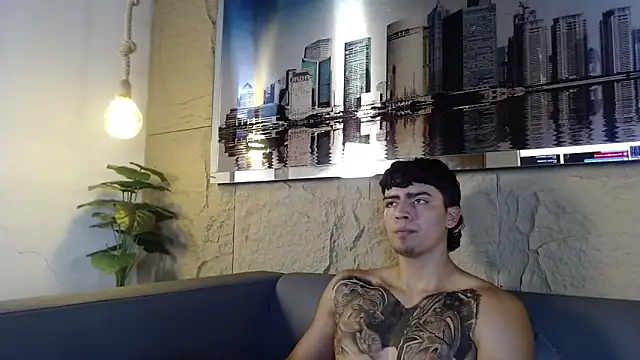 elliot_colton's cam snapshot