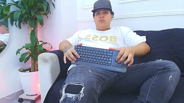 Naim_Bennetsex live sex cam