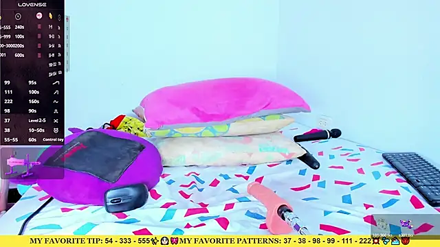 AriannaLewiis's cam snapshot