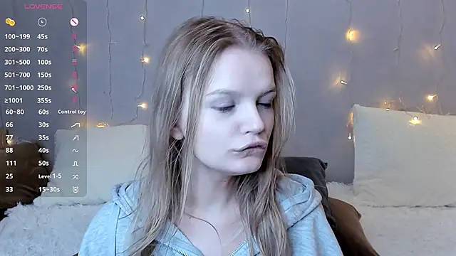 MicheleHonas live sex cam