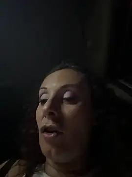 therealbeverlycious's cam snapshot