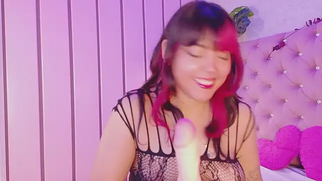 EllieNeptune_'s cam snapshot