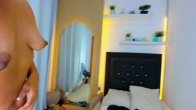 francesca_foxxx's cam snapshot