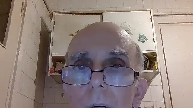 mariusica1@xh live sex cam