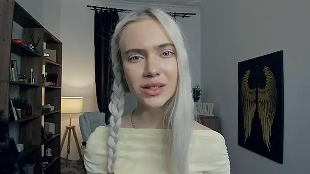 KristalCrowner's cam snapshot