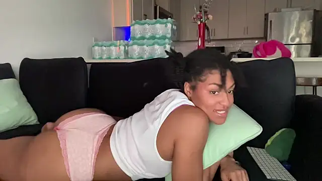 emorisplash's cam snapshot