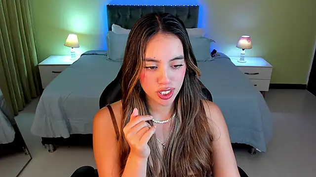 _Charlotte_evans_1's cam snapshot