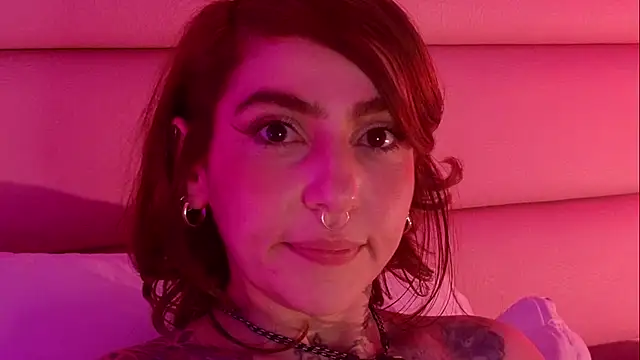 Evangelyne_1's cam snapshot