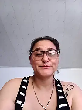 pareja_latina1483 live sex cam