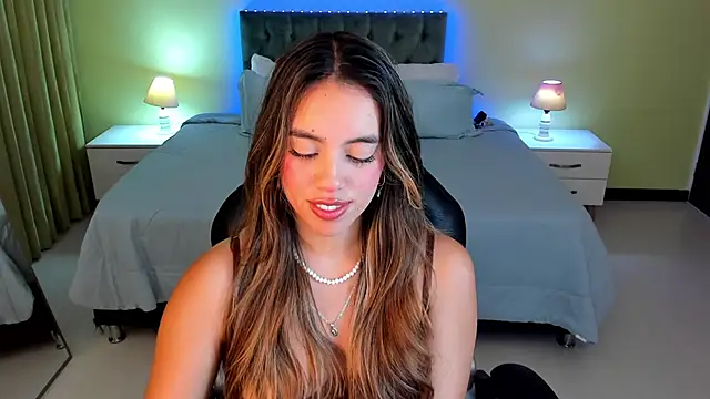 _Charlotte_evans_1's cam snapshot