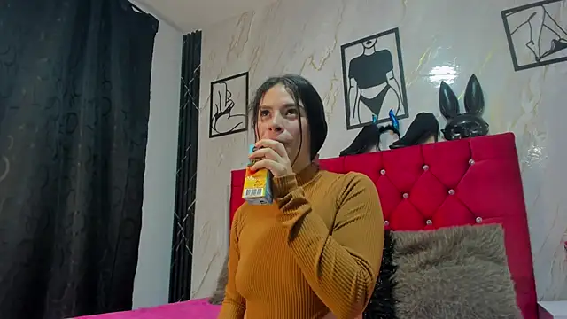 emilygrooe's cam snapshot