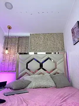 SOPHIIE_LUX_'s cam snapshot